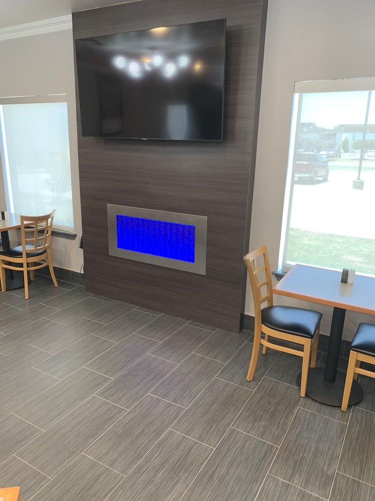 Howard Johnson By Wyndham Oklahoma City Okc Airport, Fairgrounds, I40 Extérieur photo
