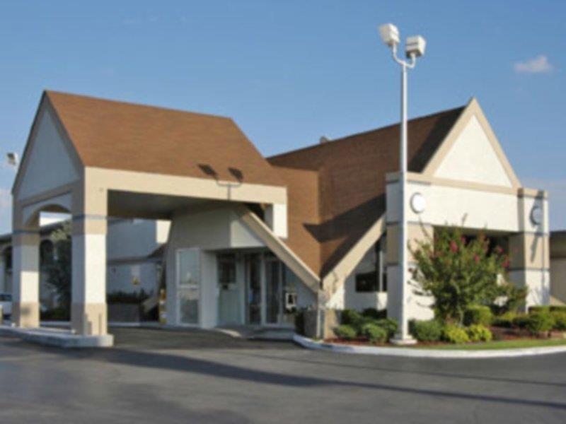 Howard Johnson By Wyndham Oklahoma City Okc Airport, Fairgrounds, I40 Extérieur photo