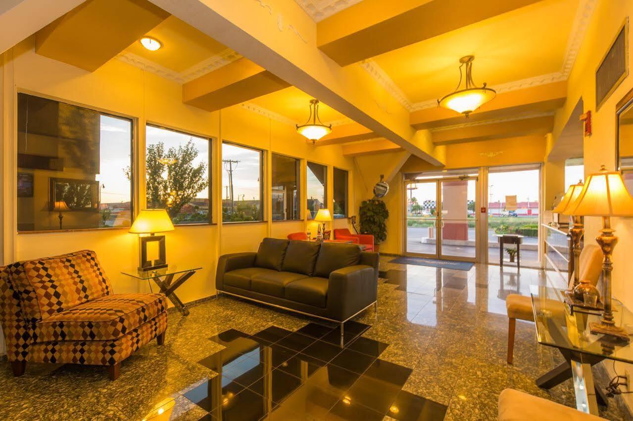 Howard Johnson By Wyndham Oklahoma City Okc Airport, Fairgrounds, I40 Extérieur photo